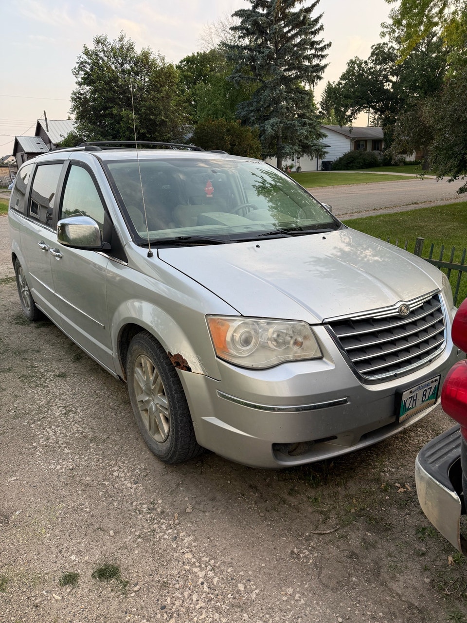 Chrysler Town & Country 2008 photo 2
