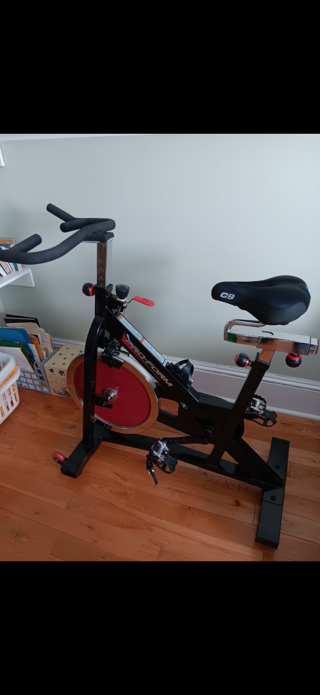 Exercise bike in Exercise Equipment in Cape Breton - Image 2