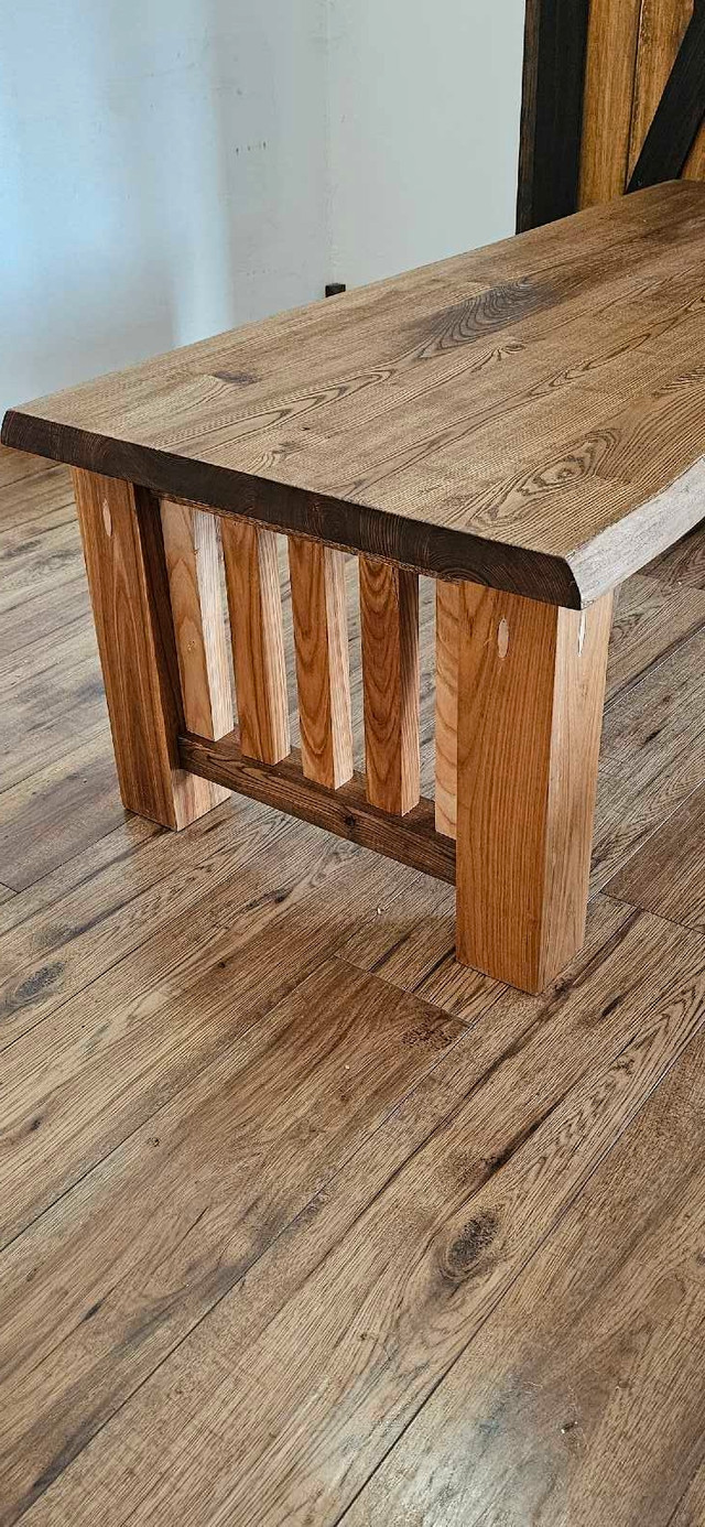 Live edge coffee table  in Dining Tables & Sets in North Bay - Image 2