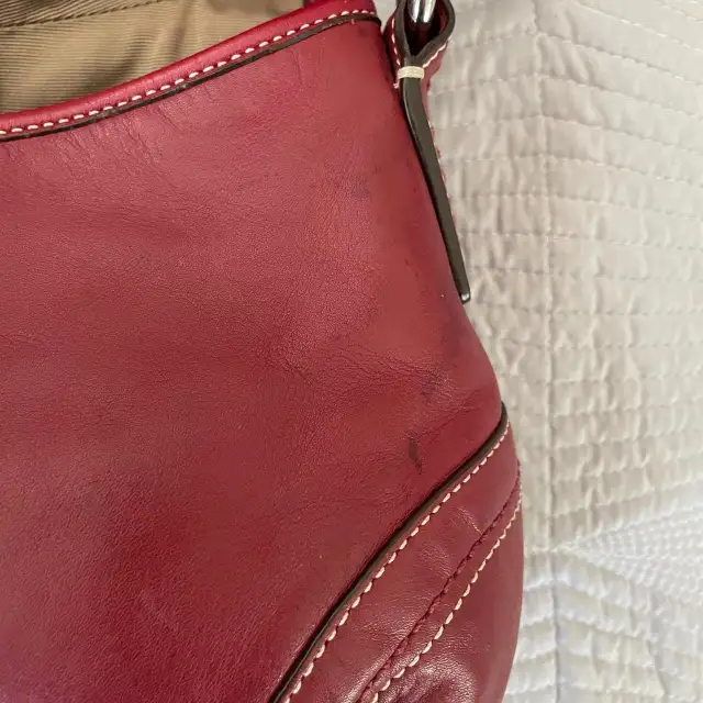 Y2K Large Red Coach Soho in Women's - Bags & Wallets in City of Toronto - Image 5