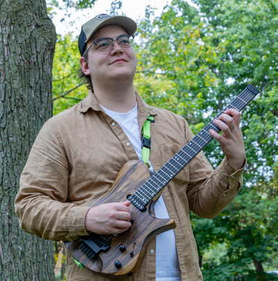 Online Guitar Lessons – London Ontario / Remote (The Guitar Dungeon) Hey! I run The Guitar Dungeon a...