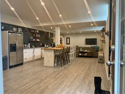 2 Bed, 1 Bath, full kitchen basement apartment