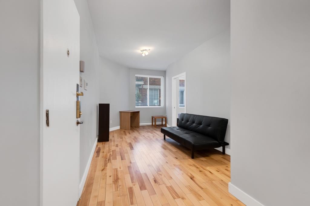 Condo meublé 2 chambres – NDG – Disponible le 1er octobre — photo 2