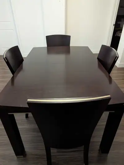 Table cuisine avec rallonge......6 chaises