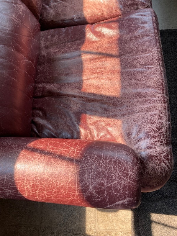 FREE LEATHER COUCH for pick up Free Stuff Winnipeg Kijiji