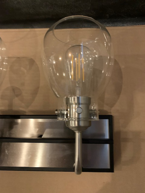 Vanity light568346833983252481