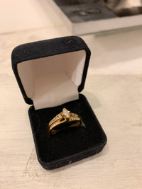 WEDDING RING SET (appraised at $2300)