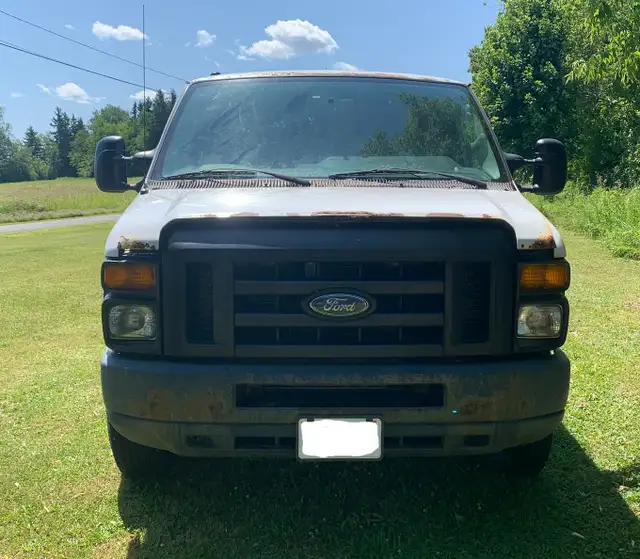 2012 Ford e-250 super duty cargo van521238957901096963