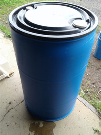 55 Gallon Poly Drum With Removeable Lid