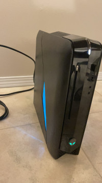 1TB Alienware computer great for study or games in good conditio