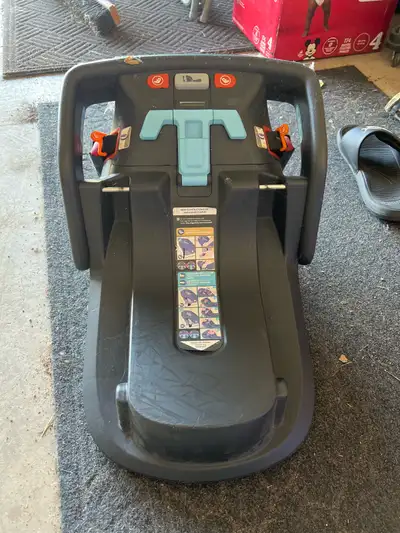 UPPAbaby Car Seat Base, View more