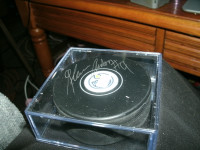 Autographed Oilers puck Glen Andersson