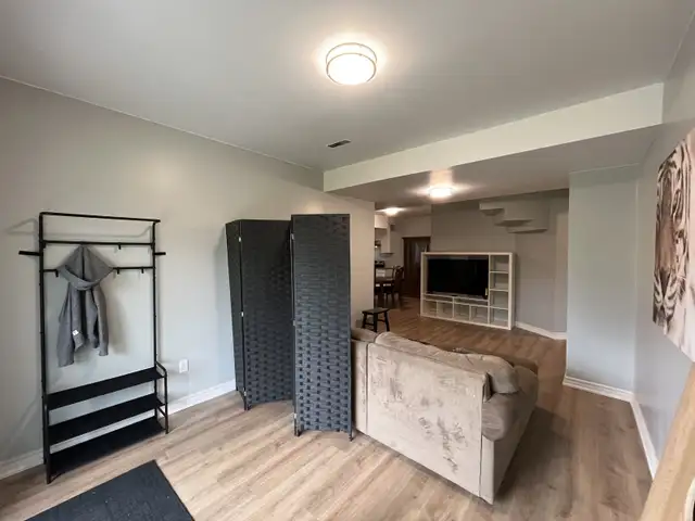 Rooms for Rent in Room Rentals & Roommates in Oshawa / Durham Region - Image 6