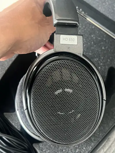 Sennheiser HD650 Headphone, View more