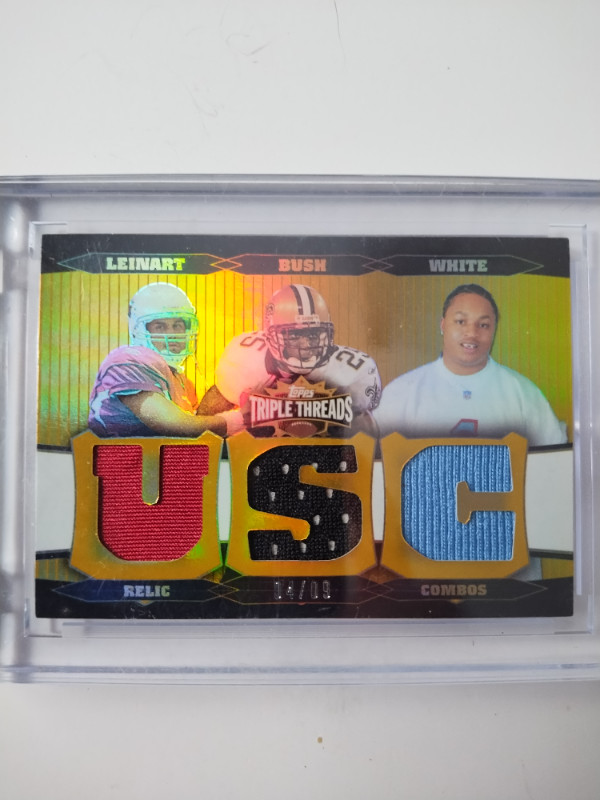 2006 TOPPS REGGIE BUSH-MATT LEINART-WHITE *USC* TRIPLE PATCH RC in Arts & Collectibles in St. Catharines - Image 2