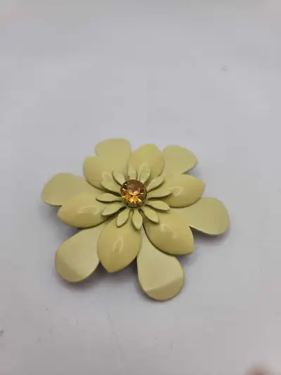 Vintage Yellow enamel brooch, View more