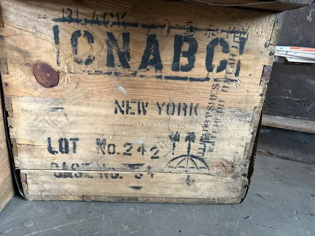 Wooden boxes546596694021918727