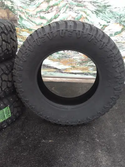 Studded 265 65 18 new by u