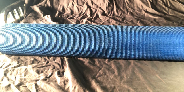 YOGA MAT  in Other in Mississauga / Peel Region - Image 2