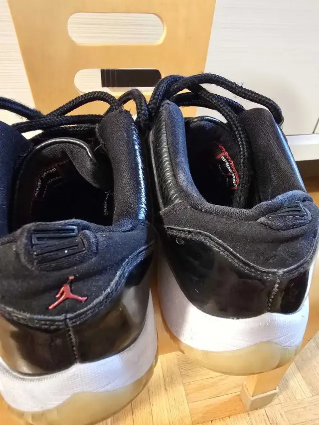 Jordan 11 low size 8.5 in Men's Shoes in Mississauga / Peel Region - Image 8