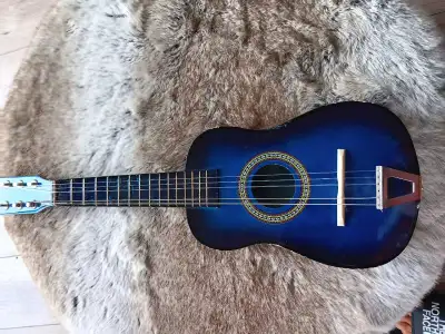 Guitare enfant manche fendu, View more