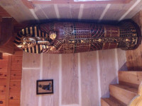 Sarcophage décoratif avec rangement