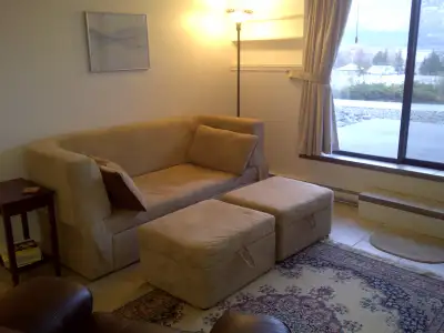 Salmon Arm - 1 bedroom with patio & view
