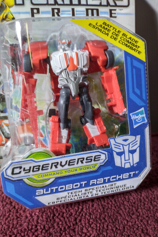 Transformer Prime in Toys & Games in Cambridge - Image 2