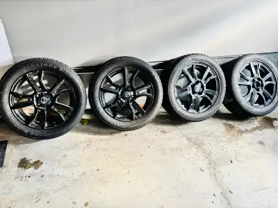 Set of winter tires and rims with TPM sensors installed. 225/50/17 5x114.3mm bolt pattern Two tires...