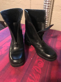 Belles Bottes en cuire noir, beautiful leather boots