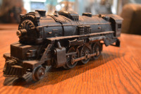 1940-50s  Lionel Steam Train Engine + 1920 -30s Lionel  Engine