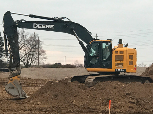 Truck & Heavy Construction Equipment Mechanic in Construction & Trades in Cambridge - Image 2