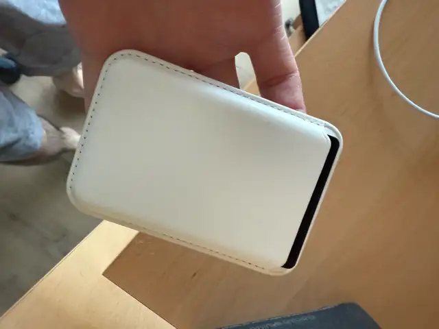 Macsafe card holder62863283345026121