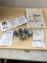 BRAND NEW MOPAR WHEEL LOCK SET FOR 2007 -2011 MODELS #V0732