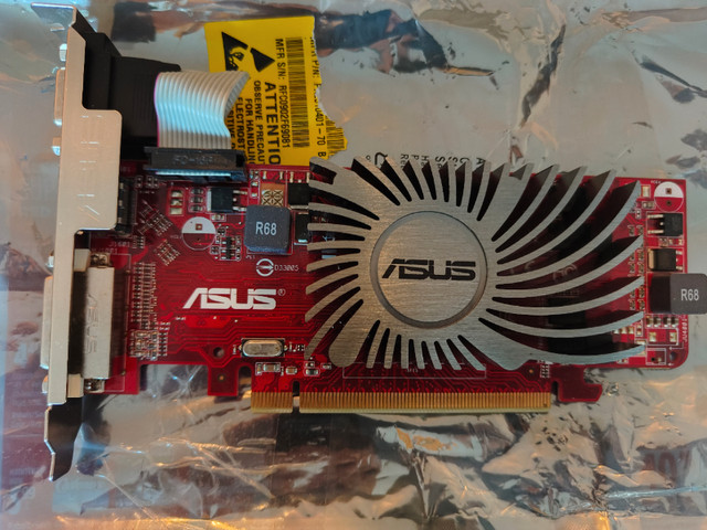 Asus P5Q motherboard combo in System Components in Ottawa - Image 2
