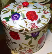 Cookie Tin Cake Tin Floral Design very Clean No dents