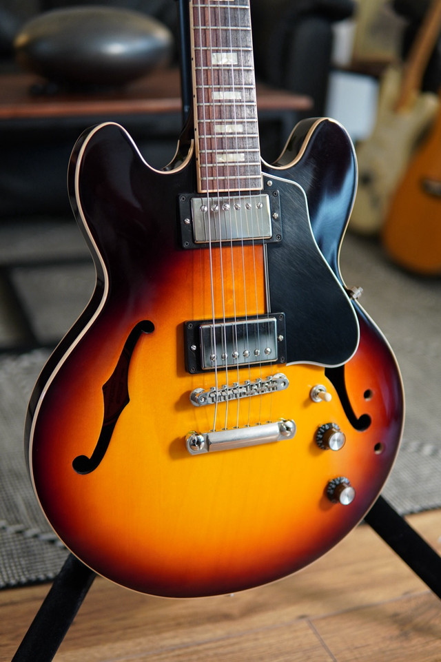 2015 Gibson ES-339 in Guitars in St. Catharines - Image 4