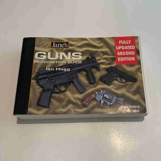 Jane’s Guns Recognition Guide 2nd Edition by Ian Hogg in Non-fiction in Barrie