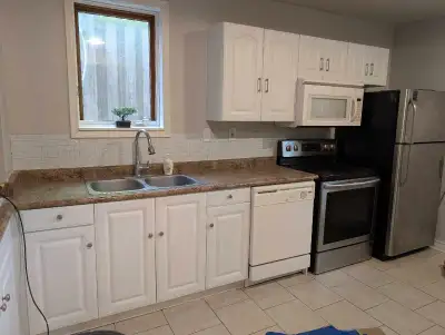2 BDRM SPLIT LEVEL