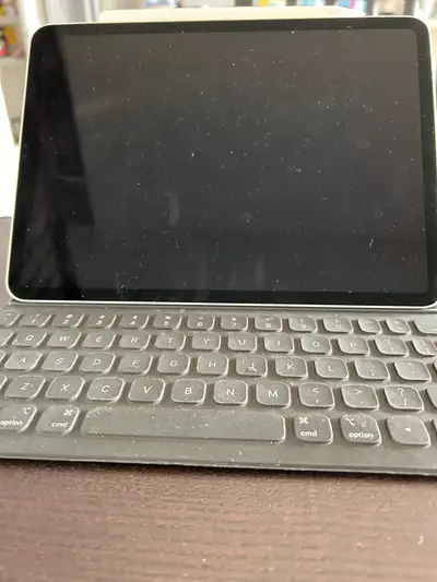 iPad in excellent condition. Comes with box, cable, charger. Keyboard is a bit used and included for...
