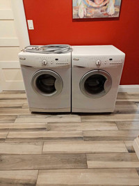 2 Washers & 1 Dryer combo 