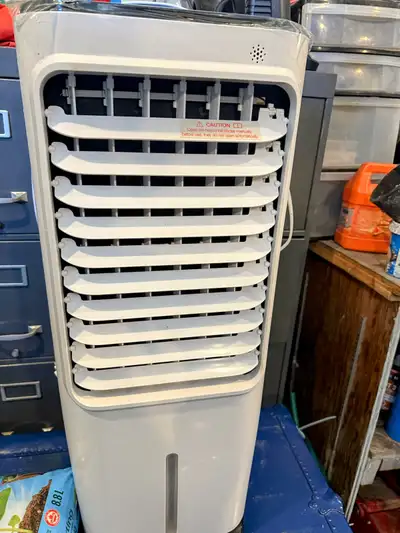 Costway evaporative air cooler / like new condition, View more