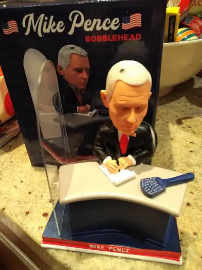 Blue Jays Rolen or Lind Mini or Vlad/Dad Semien Teo Bobblehead, View more