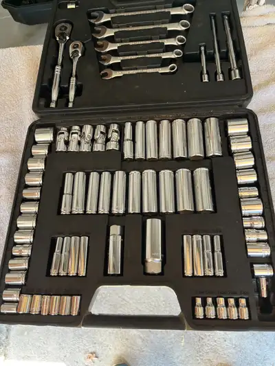 Mastercraft Socket & Wrench Set - 78 Pieces plus Carrying Case