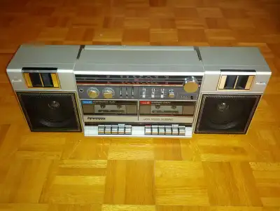 RARE VINTAGE Sanyo M W220K Boombox, View more