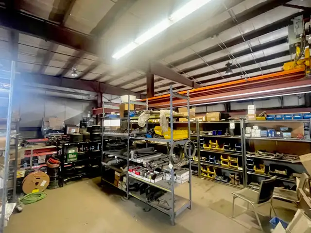Commercial repair shop for lease  in Commercial & Office Space for Rent in Prince George - Image 4