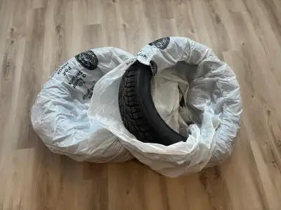 Ensemble de 4 pneus d’hiver General Altimax Arctic 225/55R19, sans jantes, ayant servi 3 hivers sur...