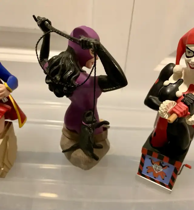 DC Direct Women of the DC Universe busts. in Arts & Collectibles in Burnaby/New Westminster - Image 11