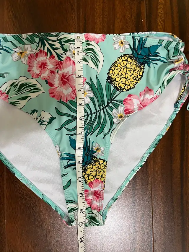 Shein women’s 1X bikini – floral mint, molded cups in Women's - Other in Oshawa / Durham Region - Image 7