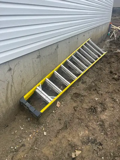 Selling my stepladder. Please text colten @ 5879828620 $200 obo